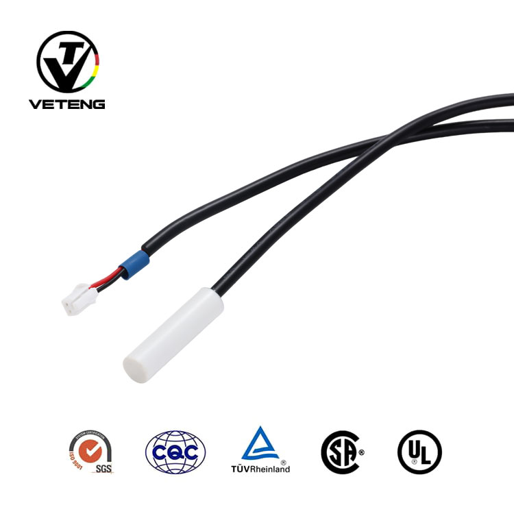 防水温度传感器：耐用精准，应对严苛环境的理想选择